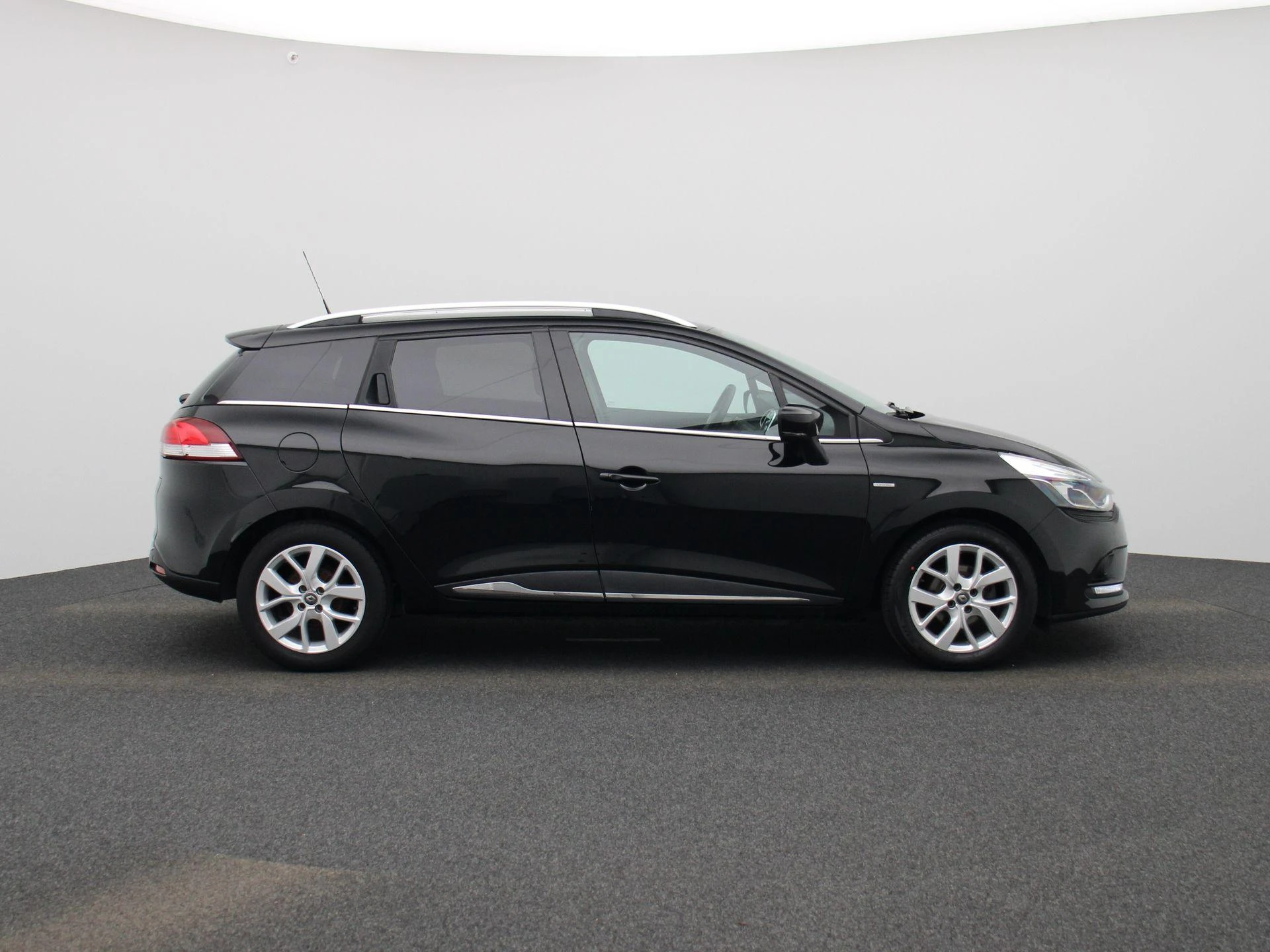 Renault-Clio-image-5