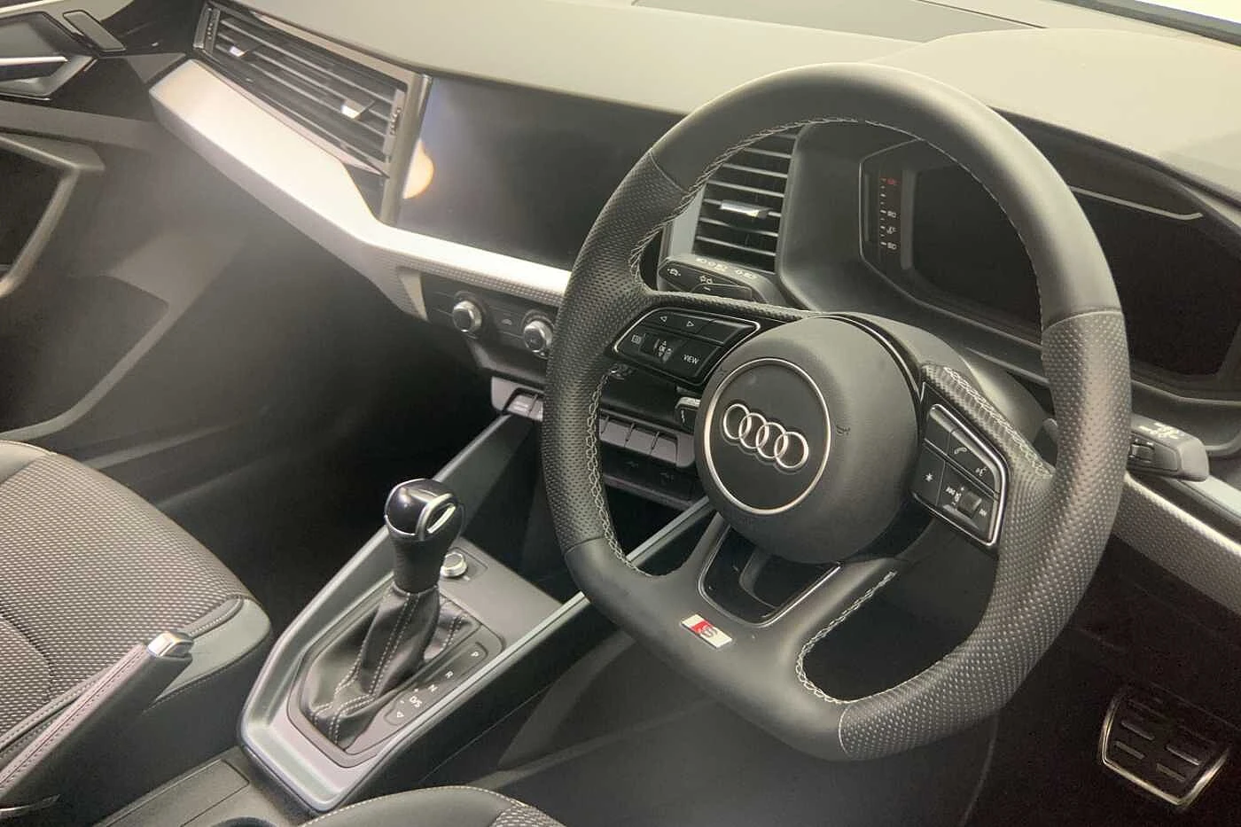 Audi-A1 Sportback-image-5