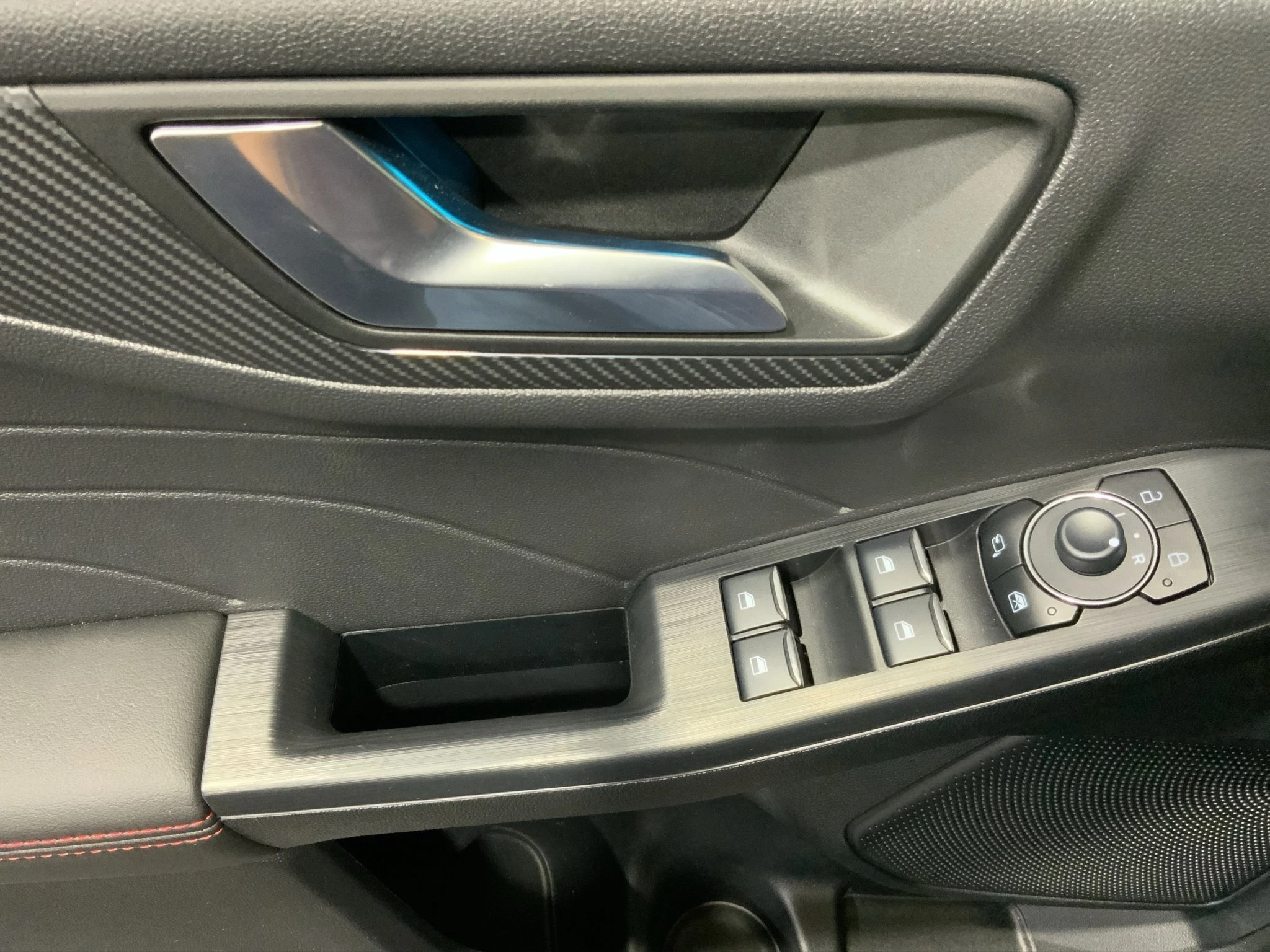 Ford-Kuga-image-15