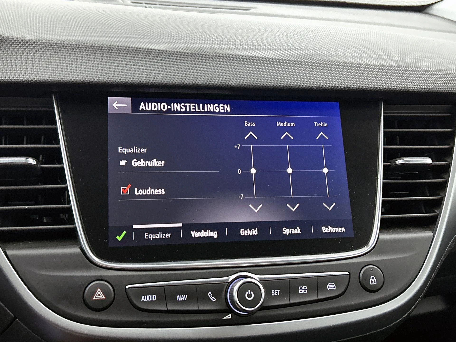 Opel-Crossland X-image-10