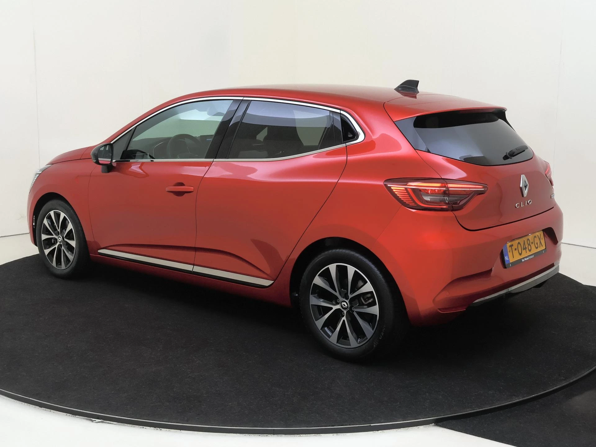 Renault-Clio-image-5