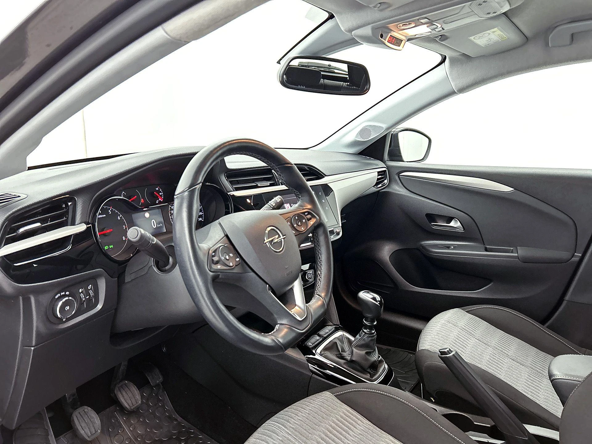 Opel-Corsa-image-17