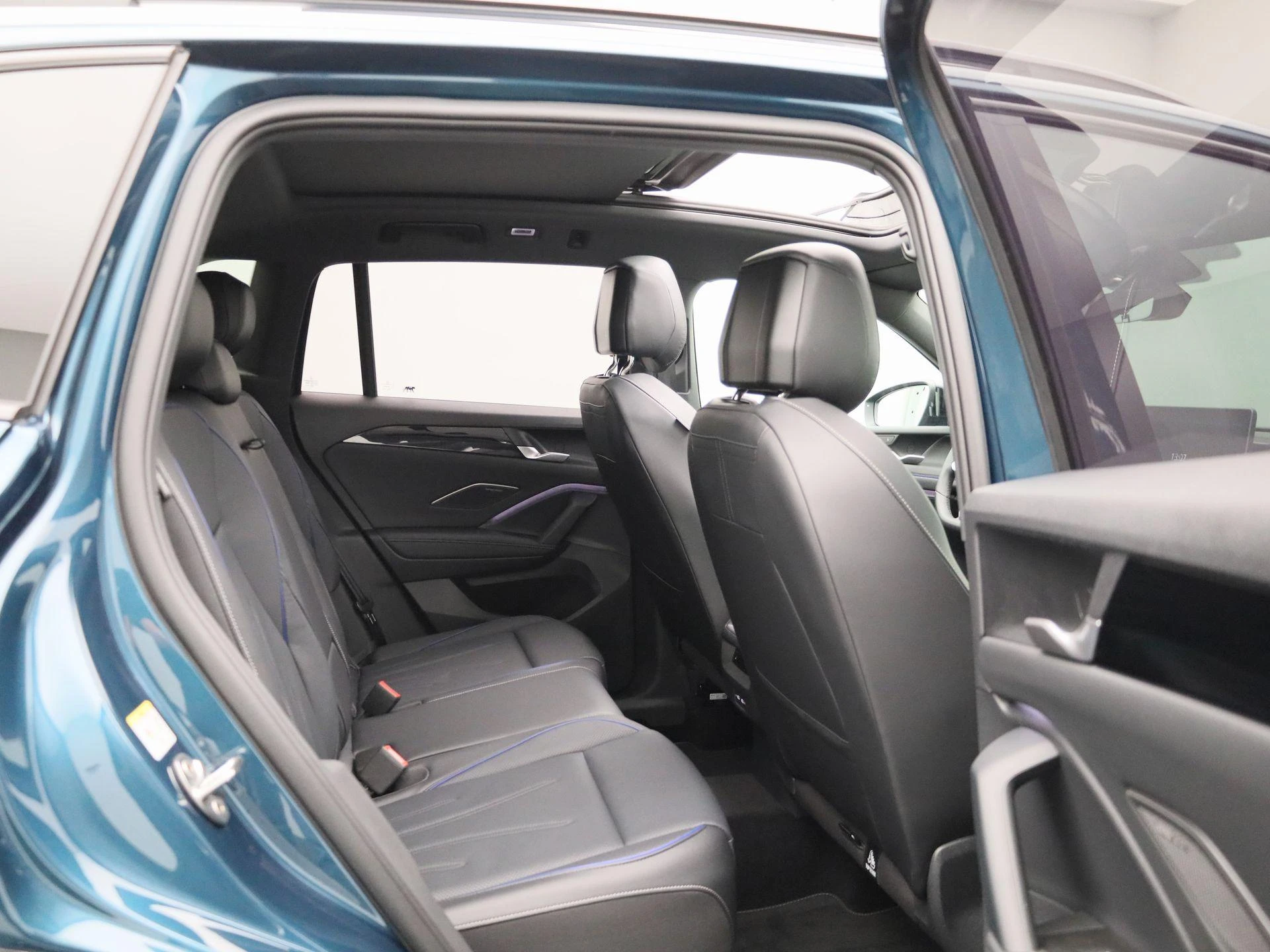Volkswagen-Tiguan-image-48