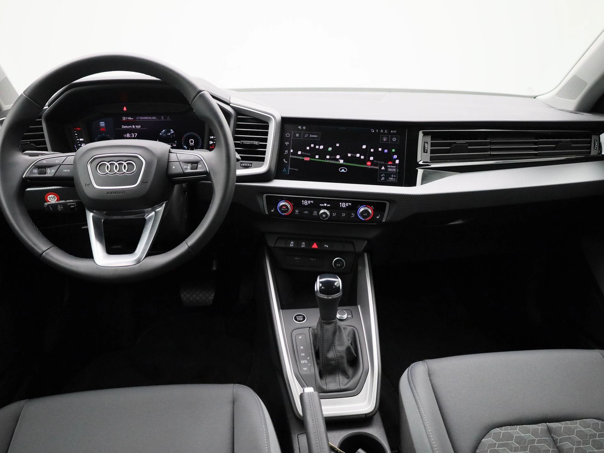 Audi-A1 Sportback-image-6