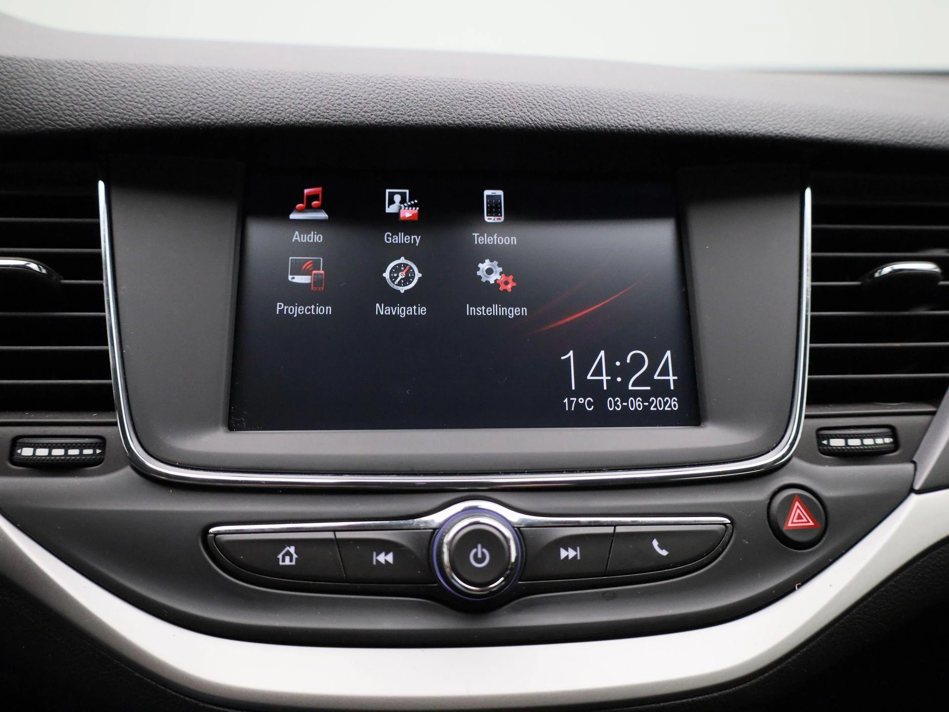 Opel-Astra-image-12