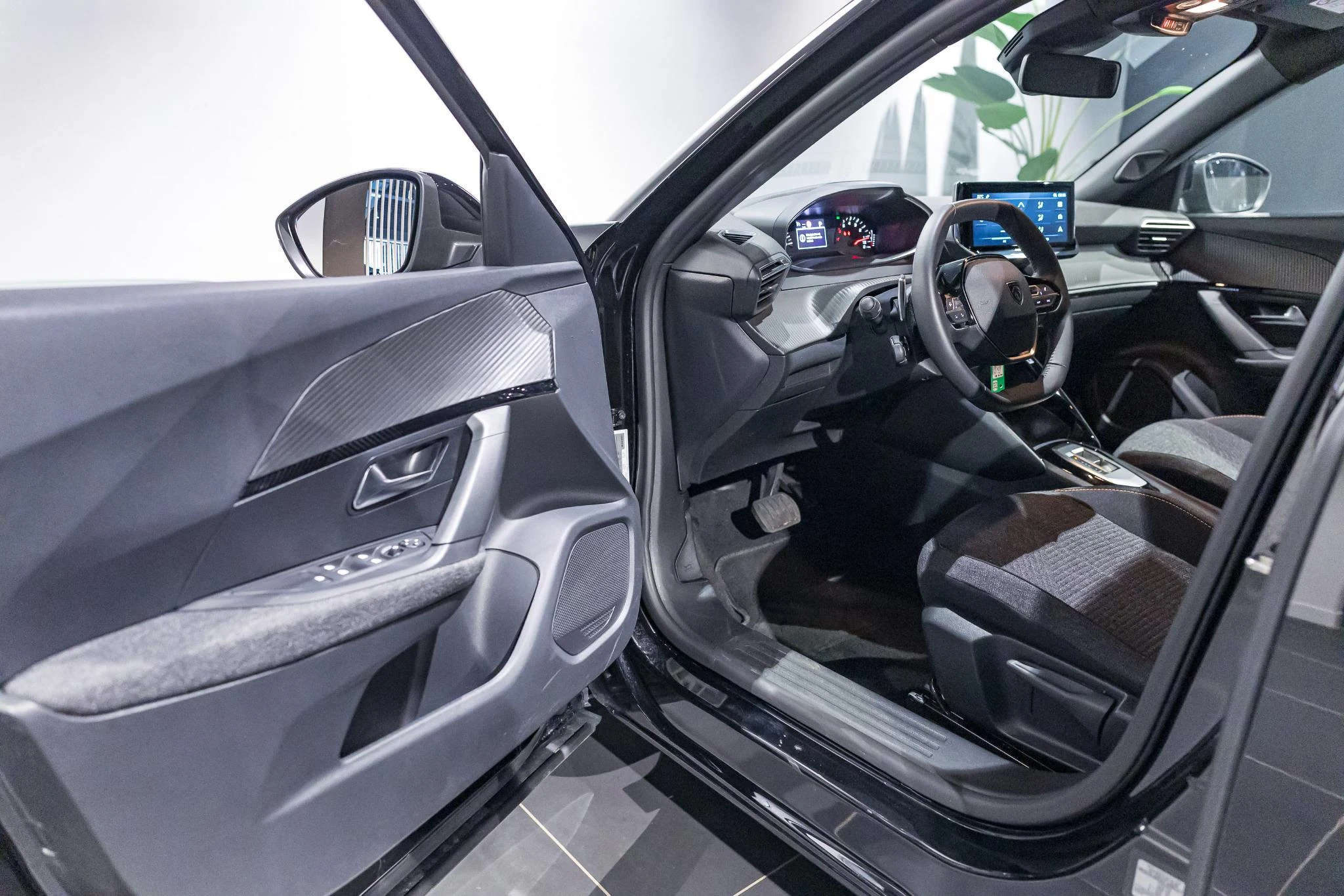 Peugeot-2008-image-23