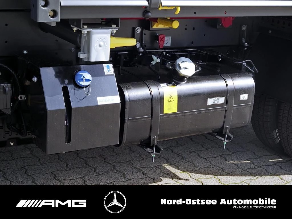 FUSO-Canter-image-11