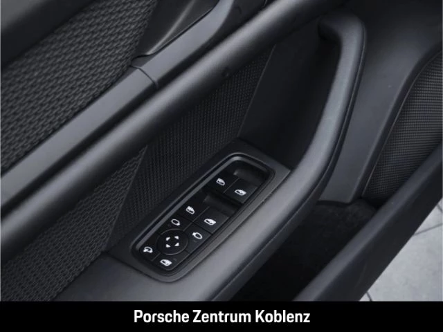 Porsche Taycan Sport Turismo s