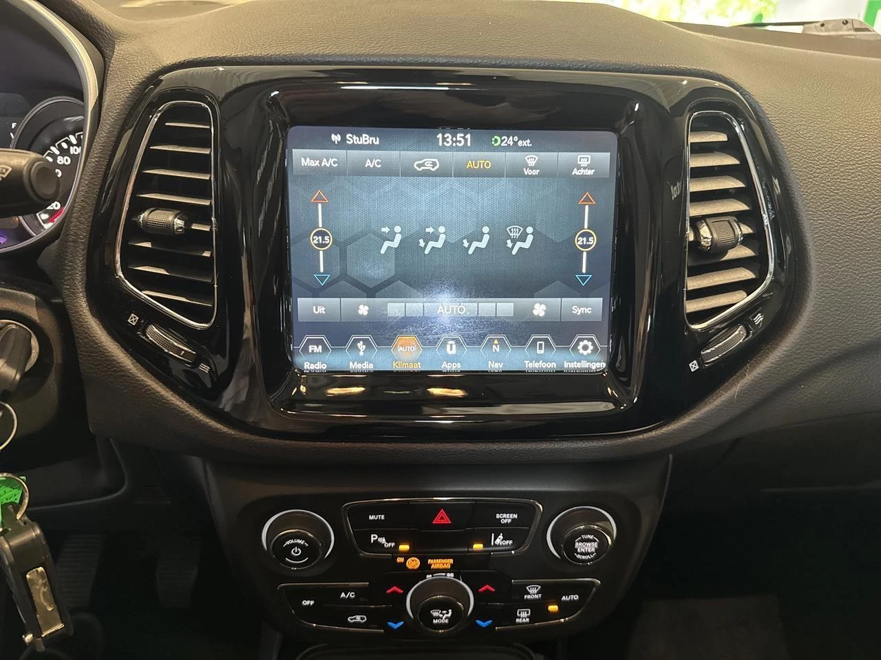 Jeep-Compass-image-11