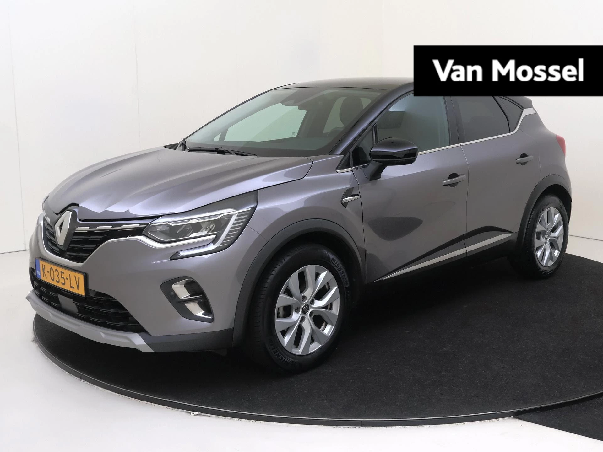 Renault-Captur-image-0