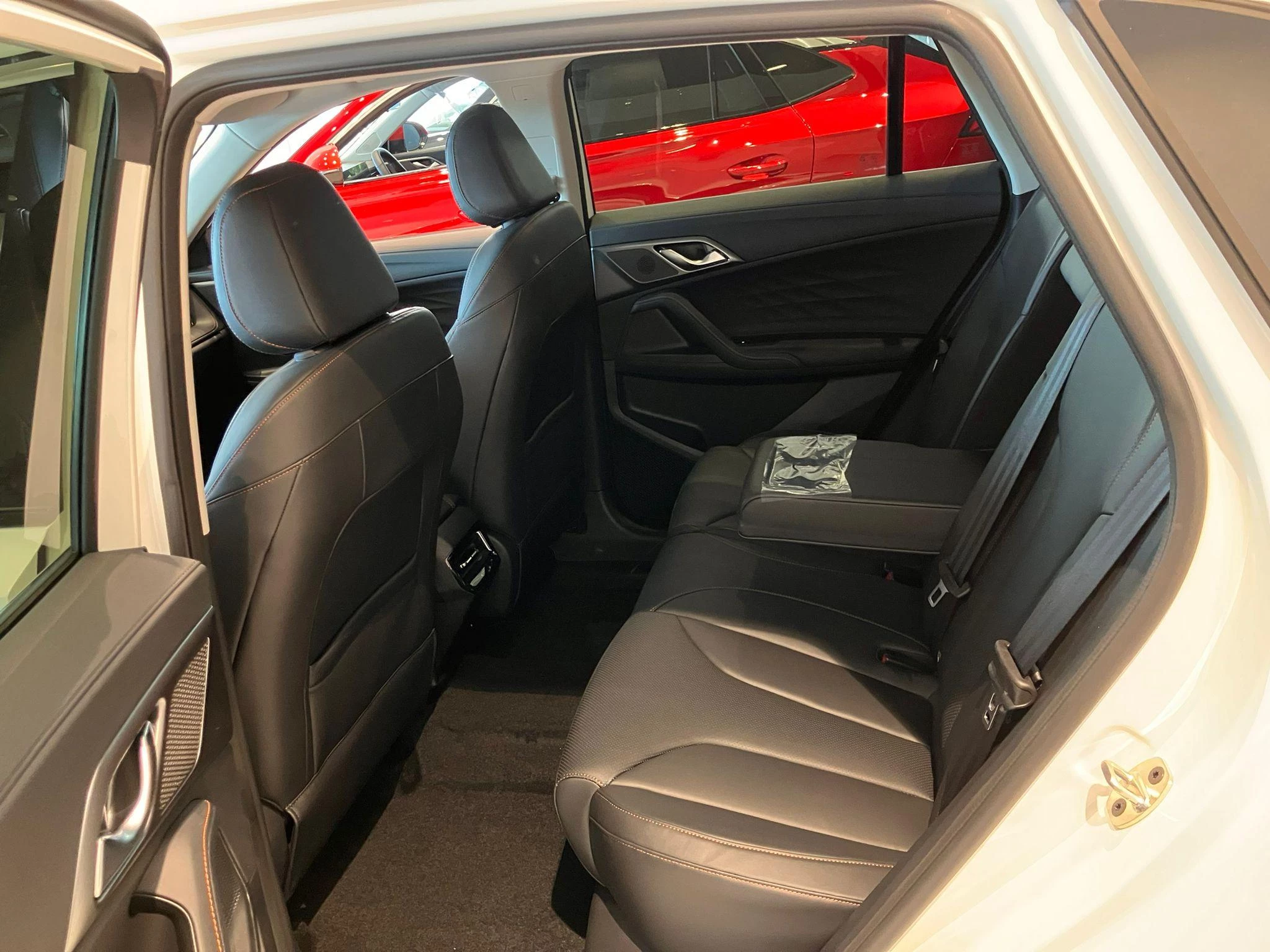 MG EHS 1.5T Luxury