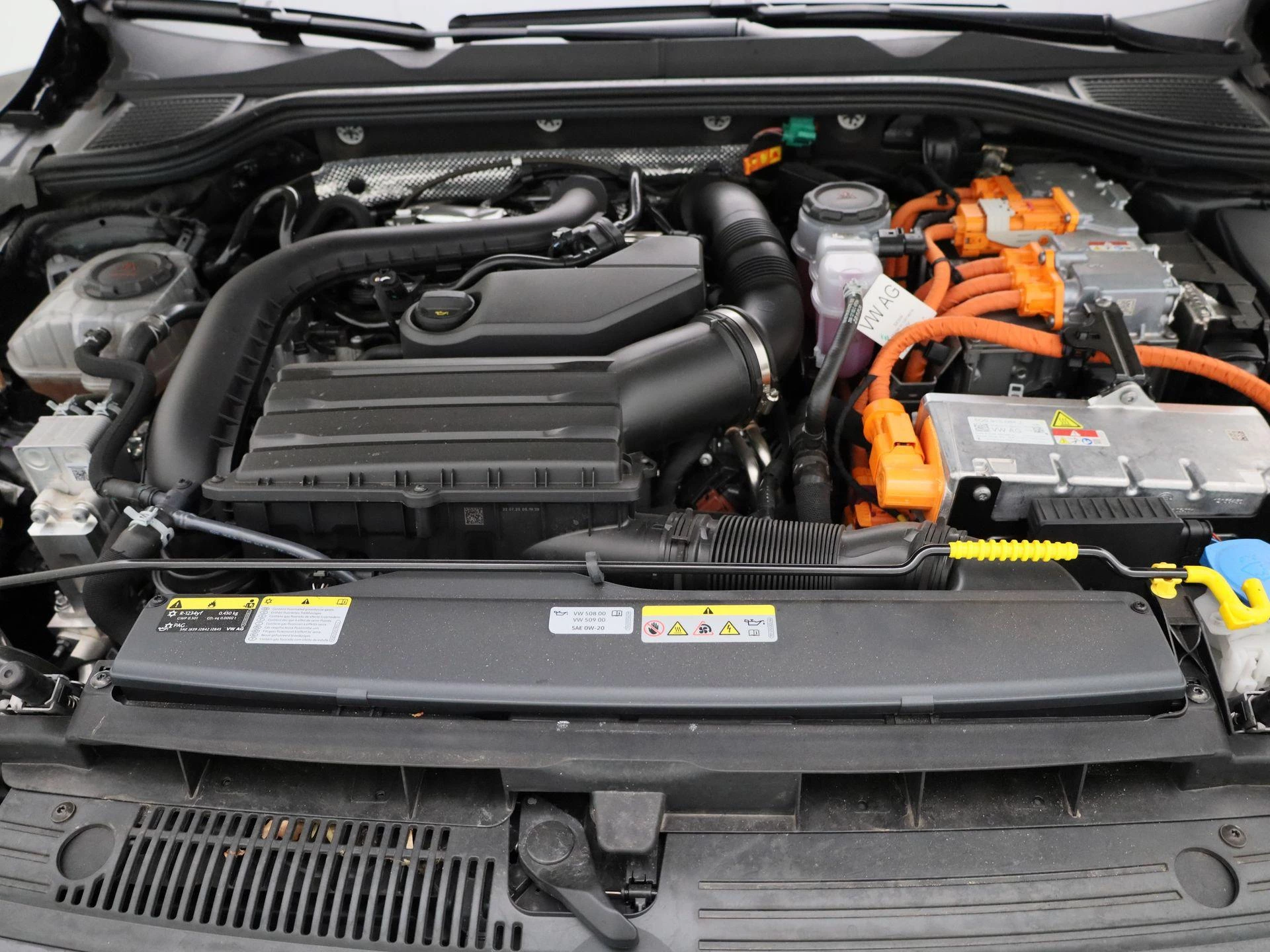 Volkswagen-Golf-image-35