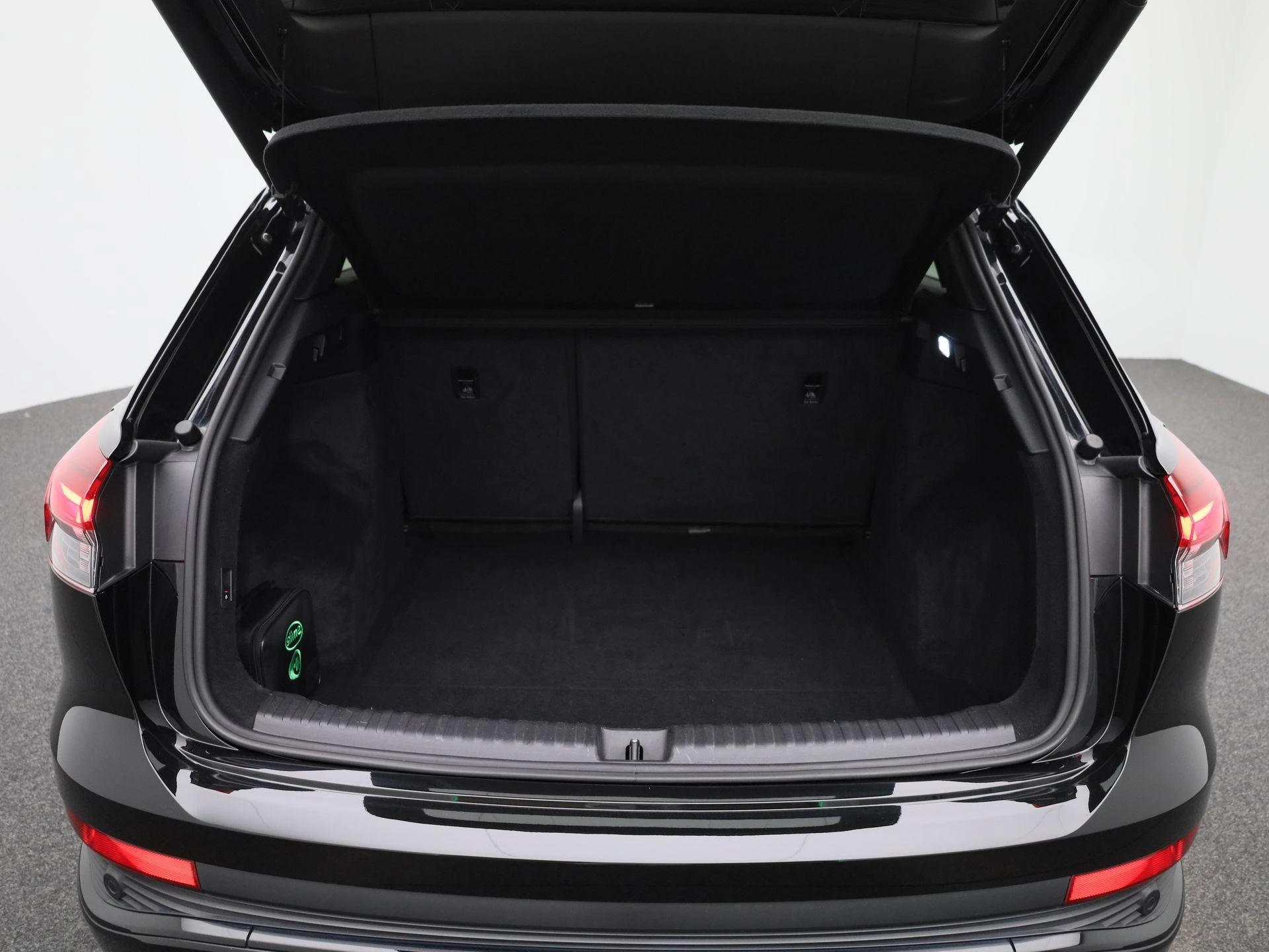 Audi-Q4 e-tron-image-11