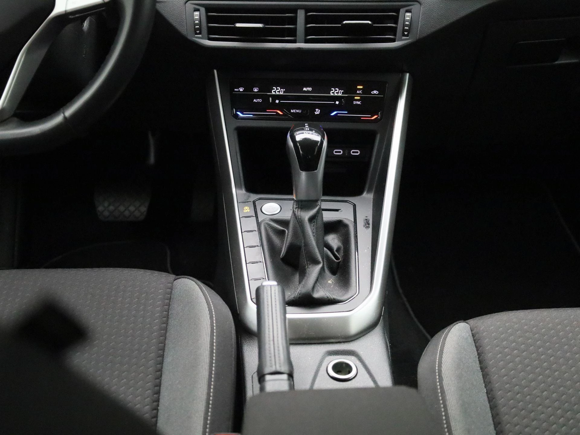 Volkswagen-Taigo-image-8