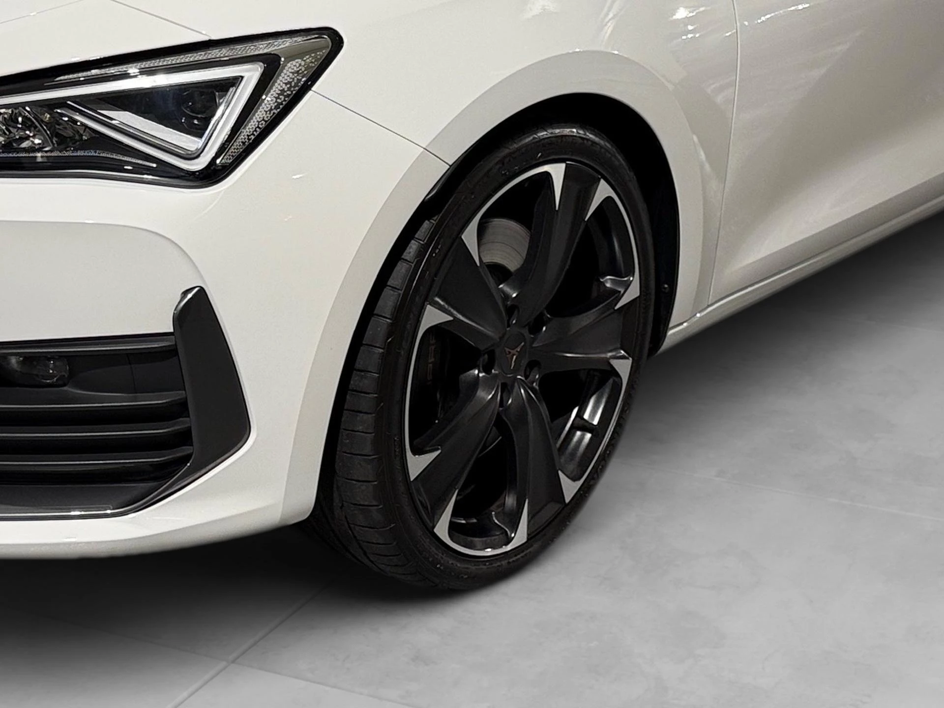 CUPRA Leon 2.0 TSI EVO 221kW VZ DSG