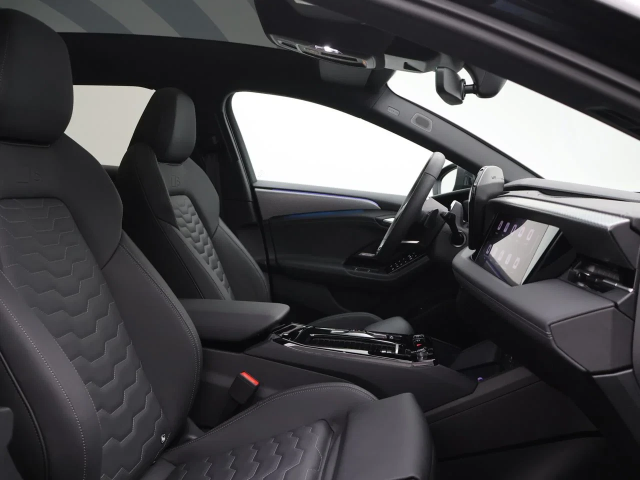 Audi-A6 Avant e-tron-image-10