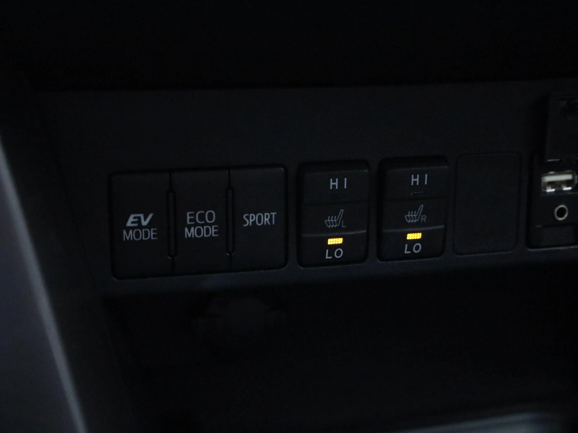 Toyota RAV4 2.5 Hybrid AWD Executive