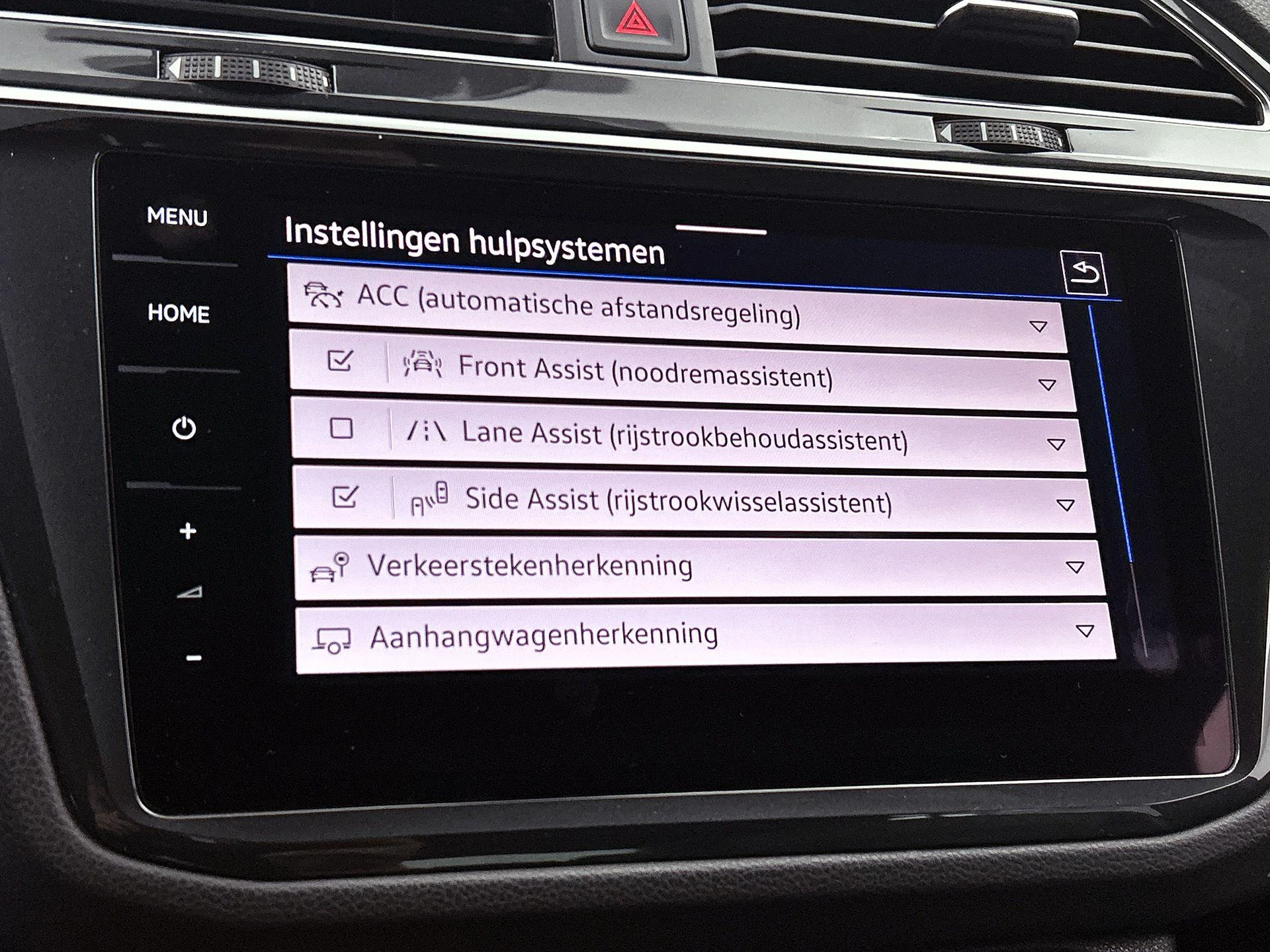 Volkswagen-Tiguan-image-14