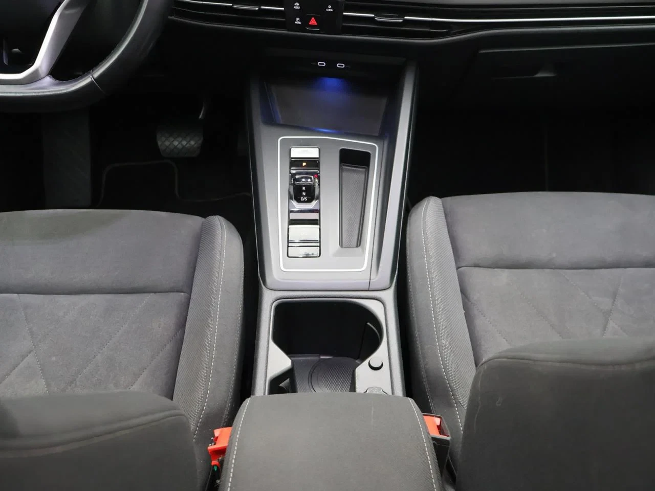 Volkswagen Golf VIII Golf 1.0eTSI 110PK *AUTOMAAT*ALCANTARA*LEDER*PANODAK*CAMERA*ACC*PDC*NAVI*APP-CONNECT*...*