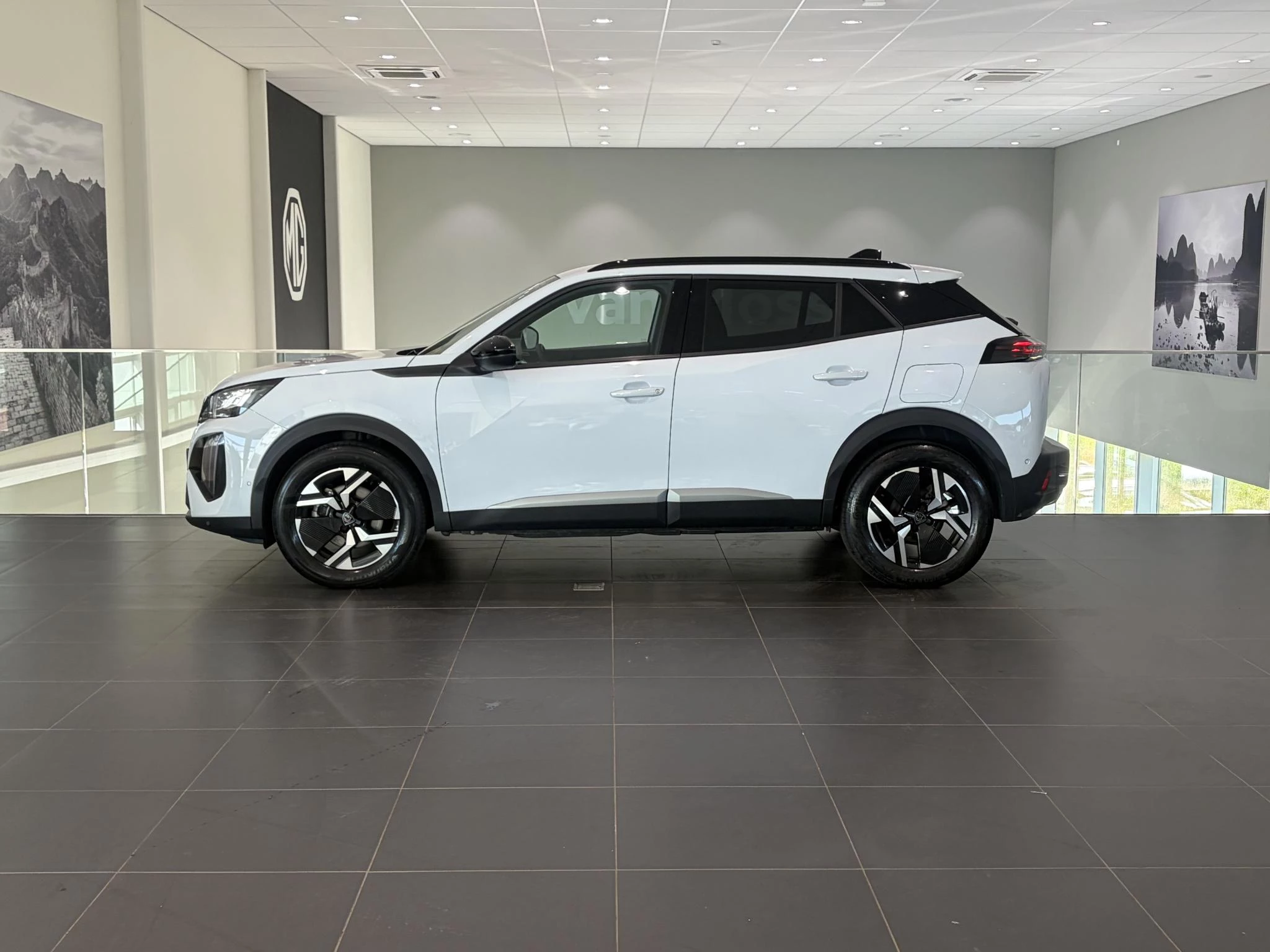 Peugeot-2008-image-1