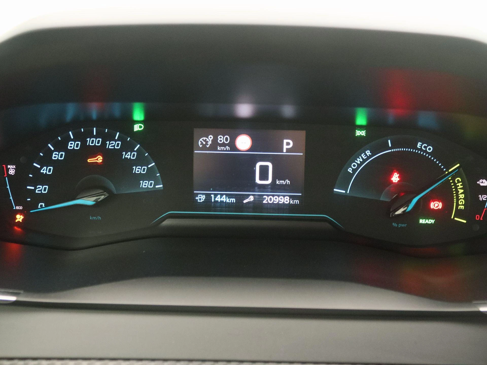 Peugeot e-208 EV Allure 50 kWh