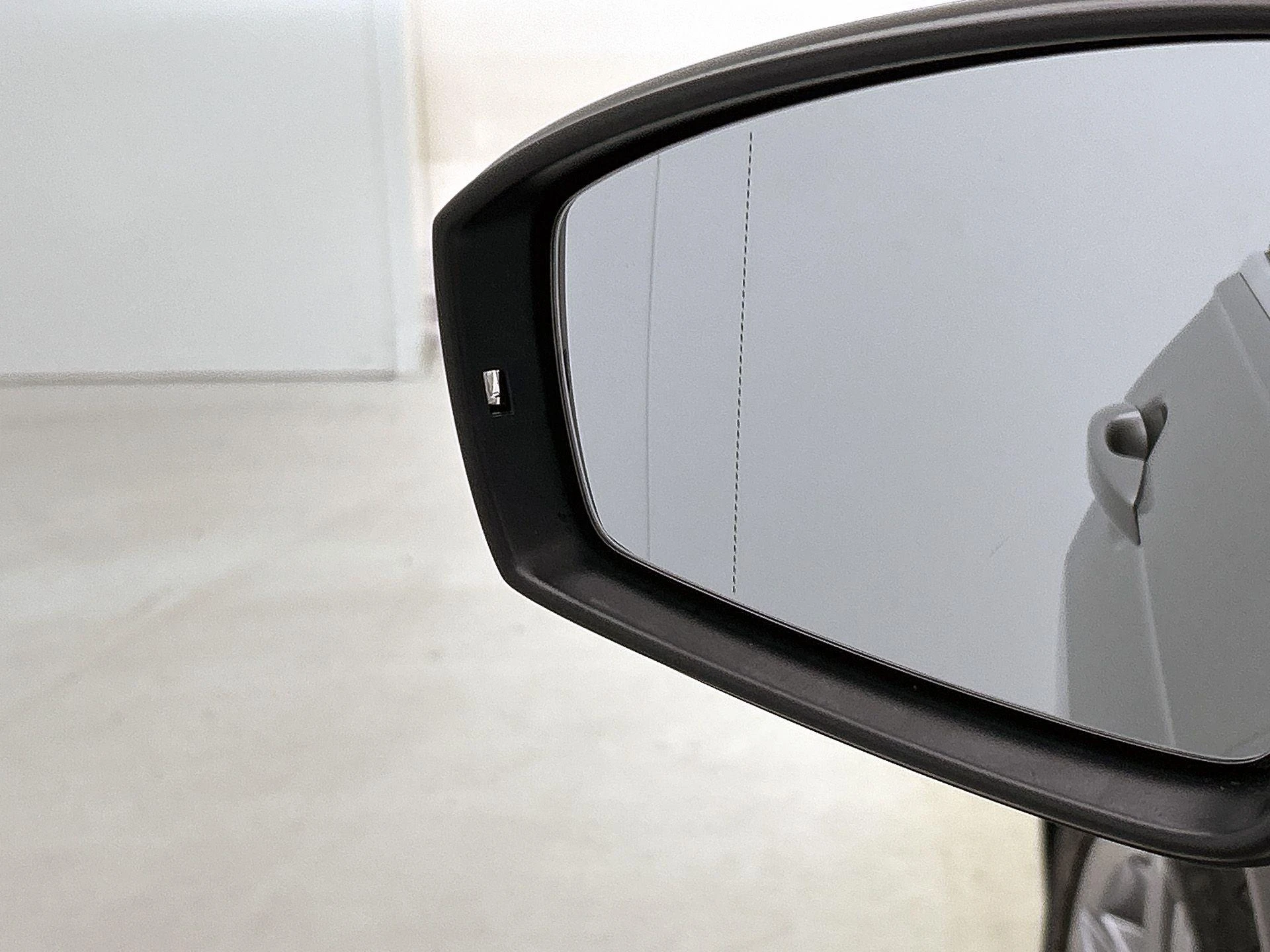 Volkswagen-Tiguan-image-30