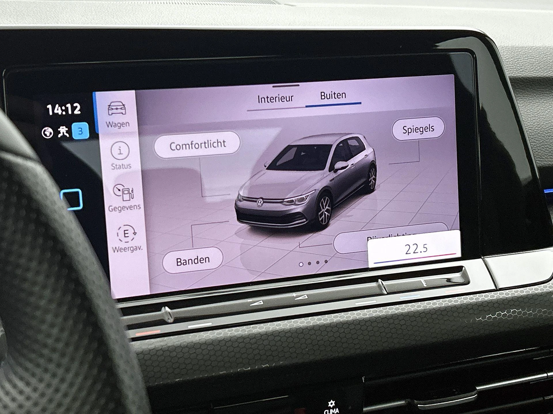 Volkswagen-Golf-image-12