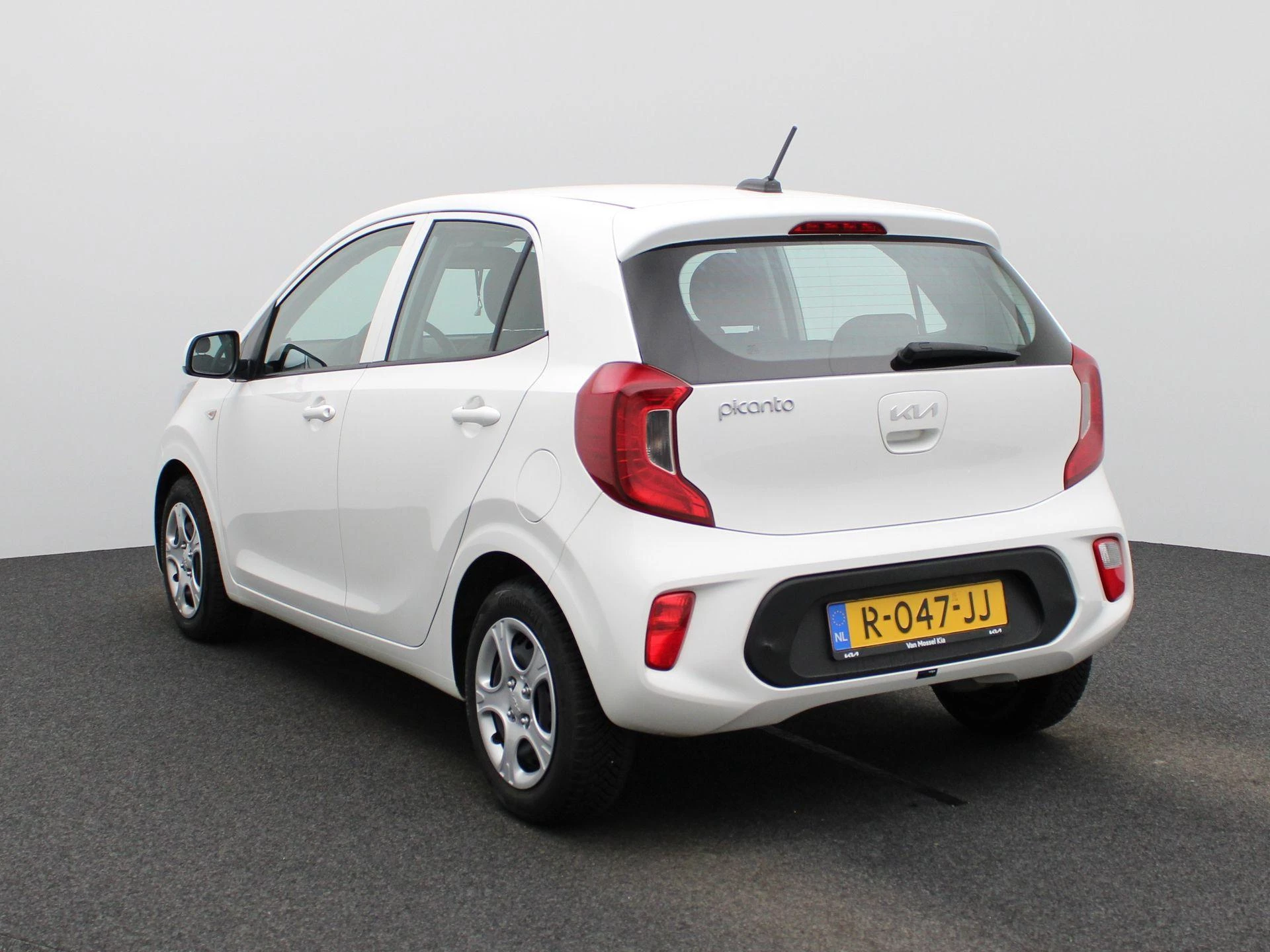 Kia-Picanto-image-3
