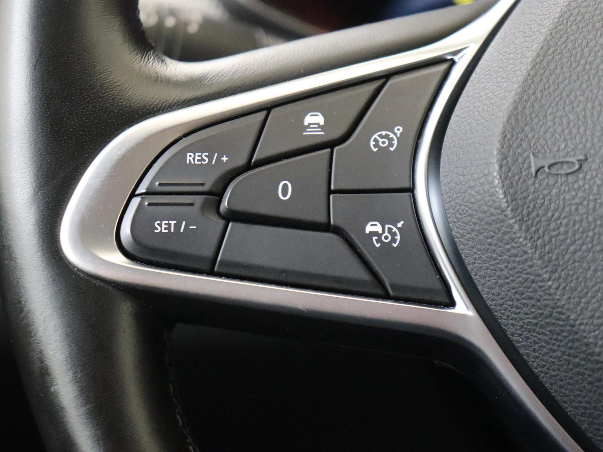 Renault-Arkana-image-16