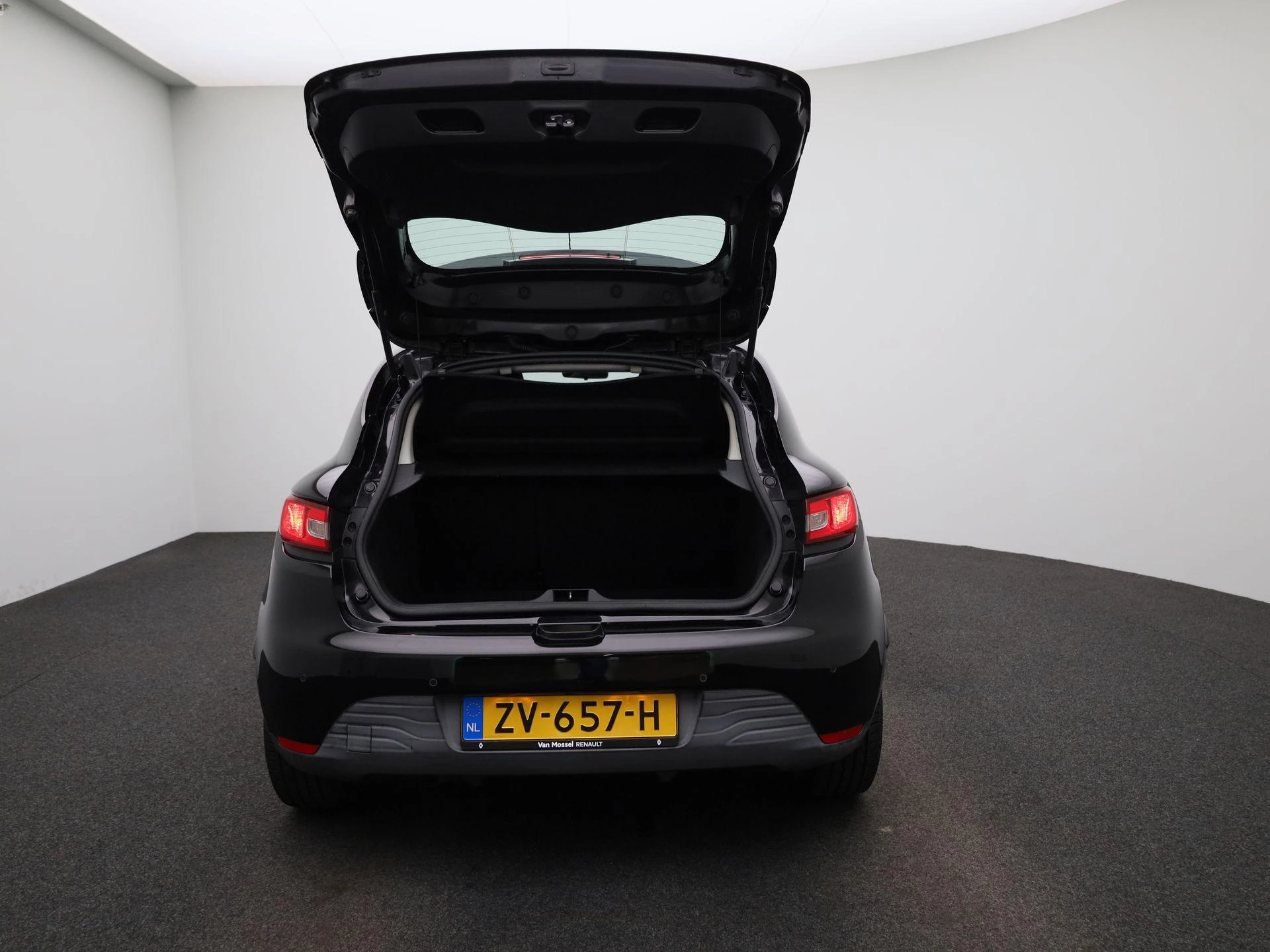 Renault-Clio-image-10