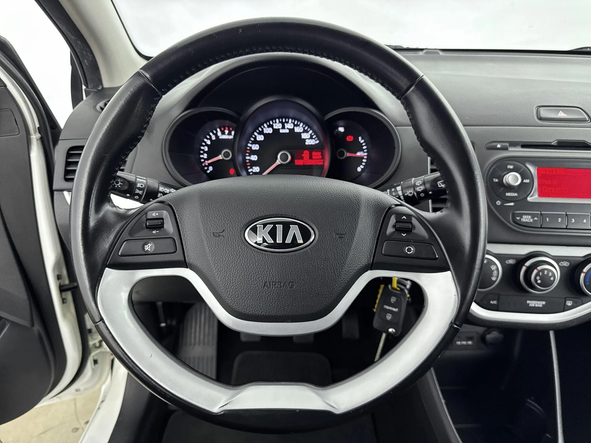 Kia-Picanto-image-13