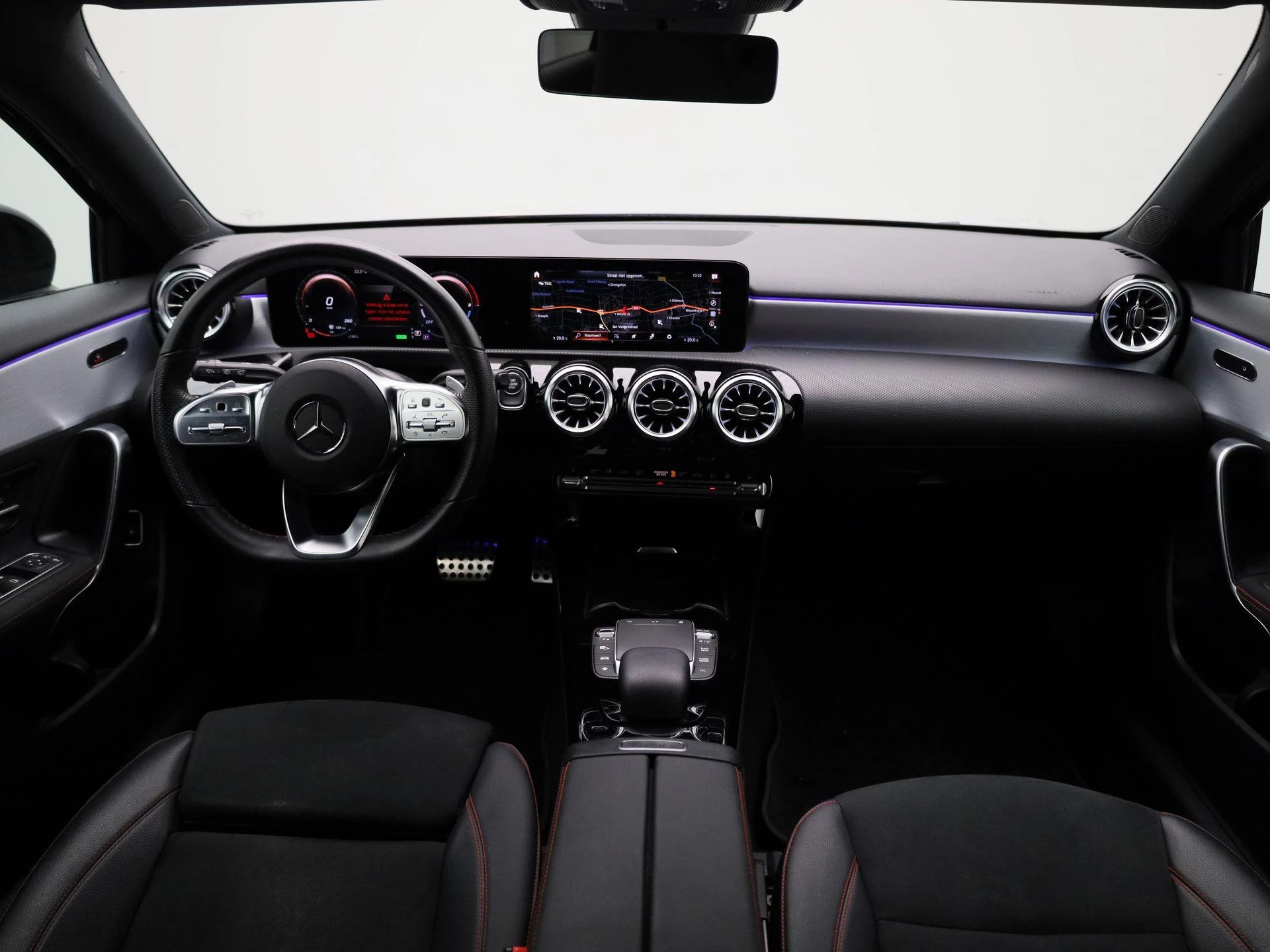 Mercedes-Benz-A-Klasse-image-42