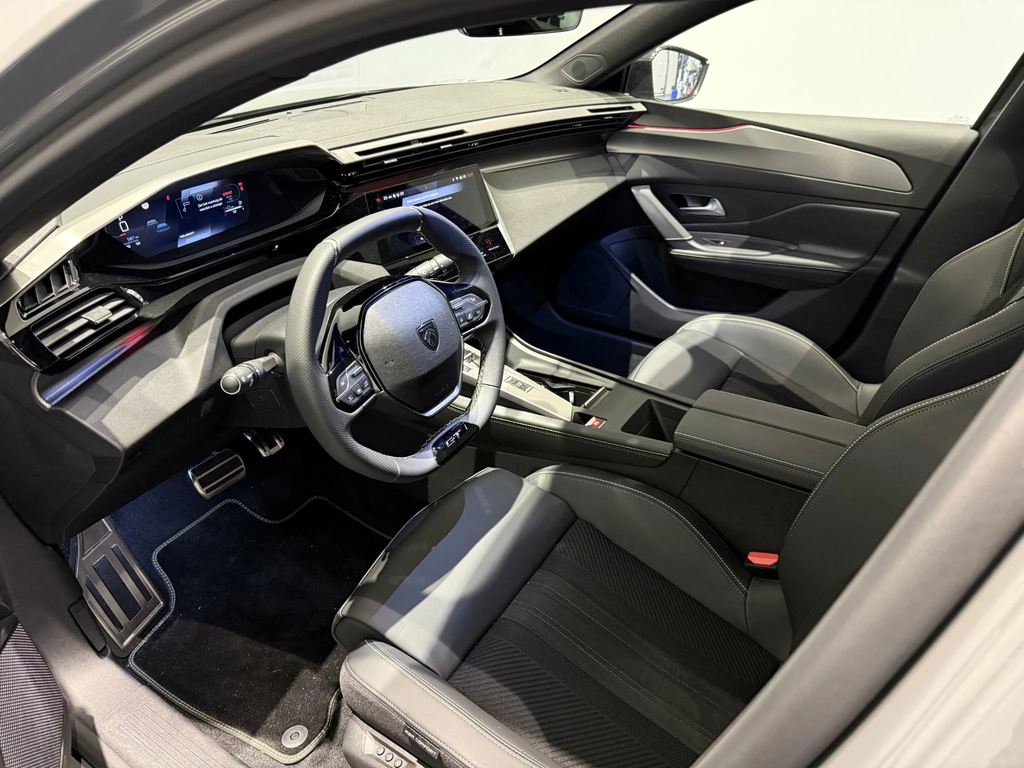Peugeot 308 1.2 Hybrid 145 e-DCS6 GT