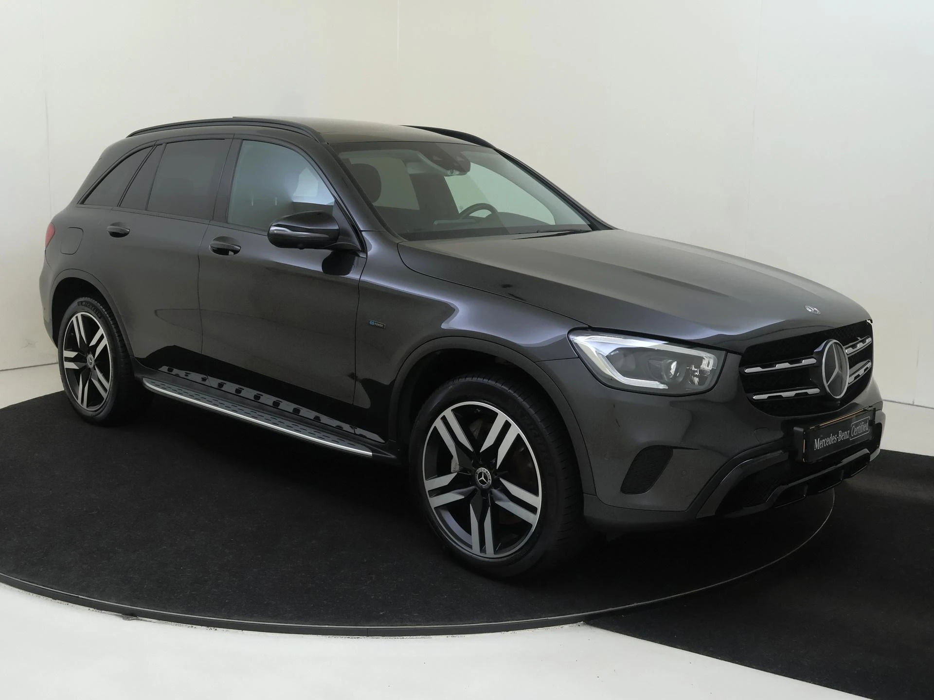 Mercedes-Benz-GLC-image-1