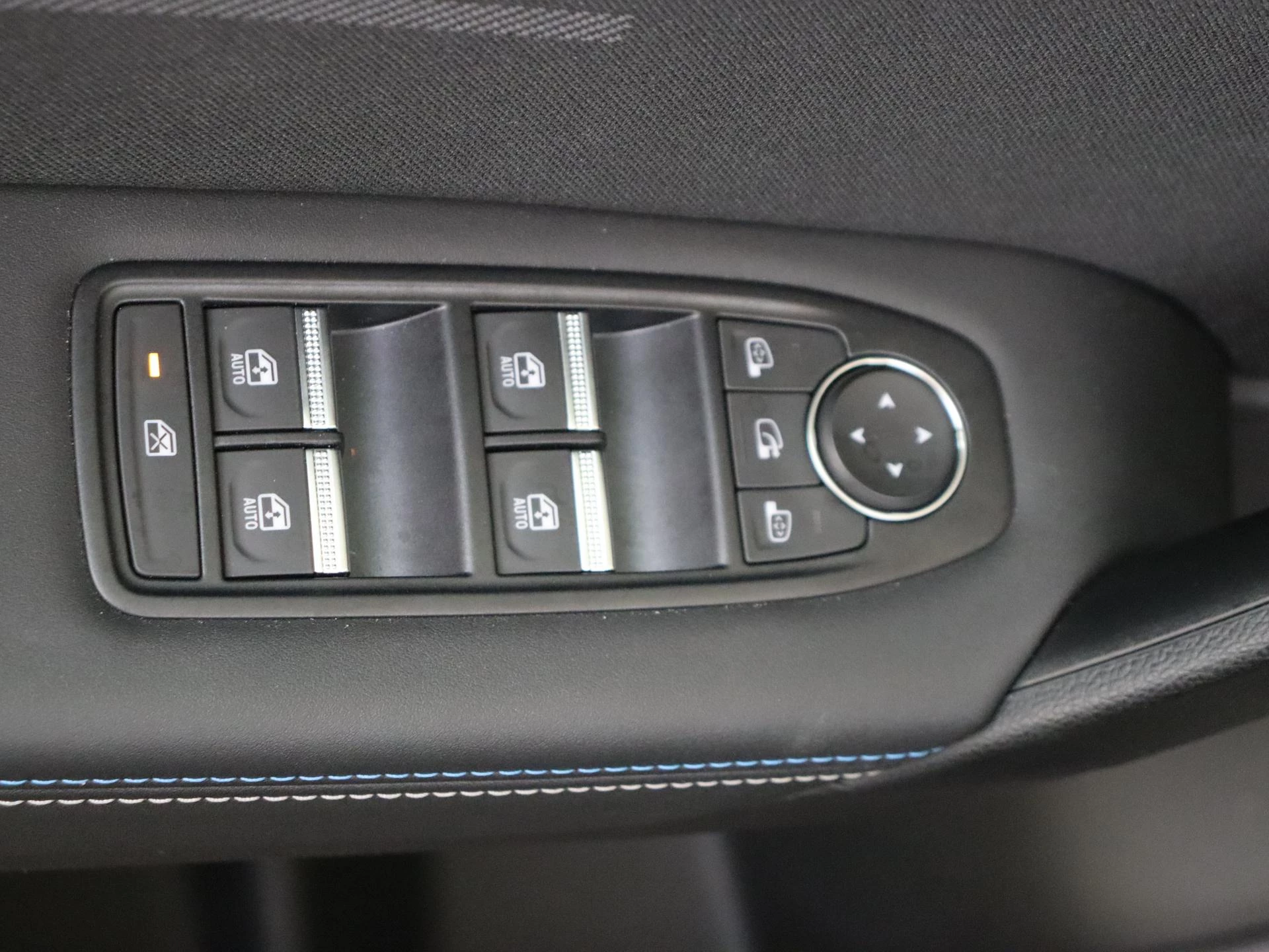 Renault-Captur-image-22