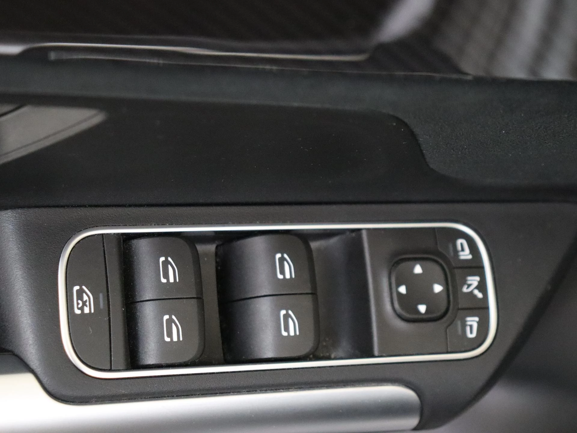 Mercedes-Benz-B-Klasse-image-26