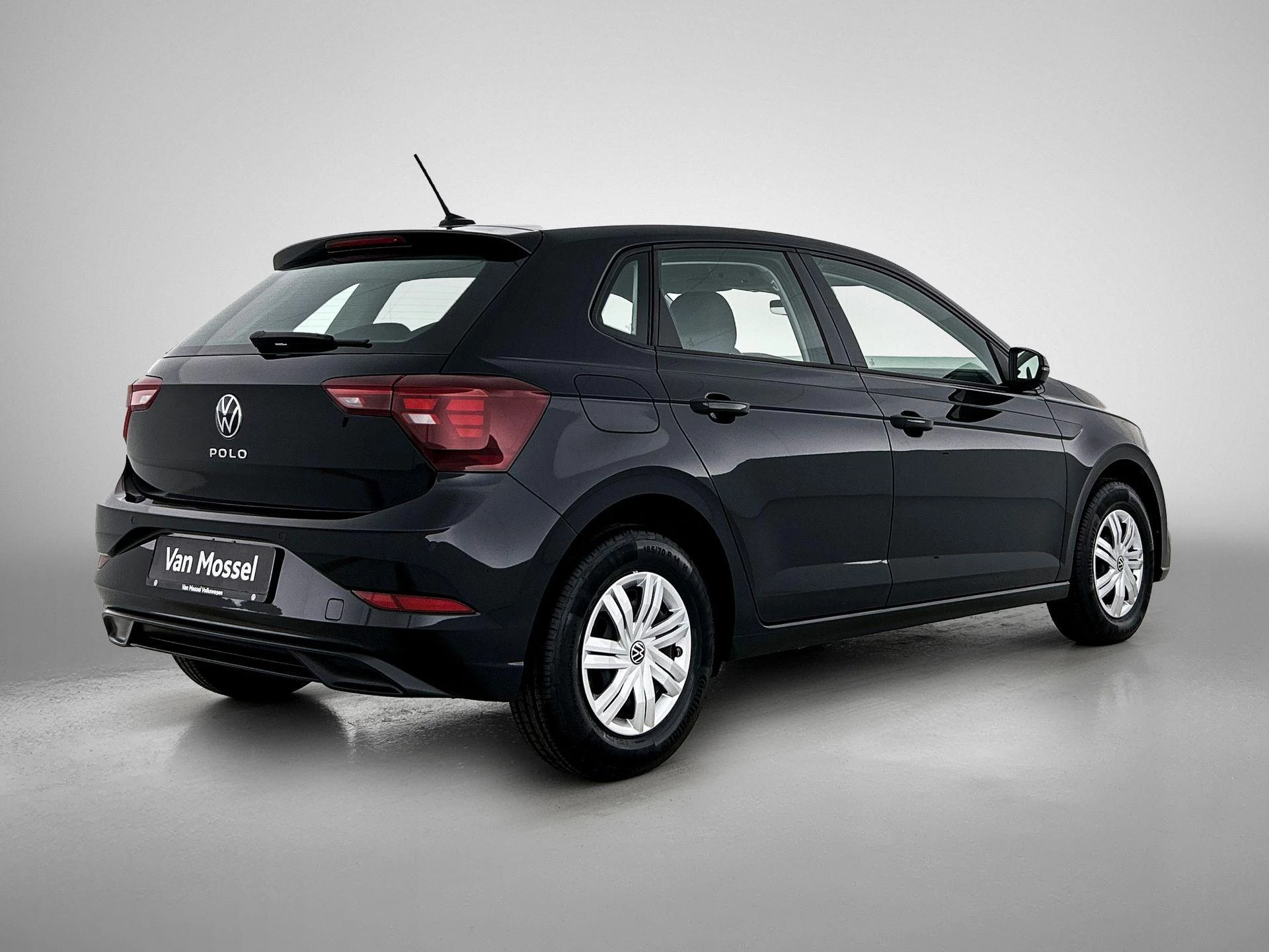 Volkswagen-Polo-image-3