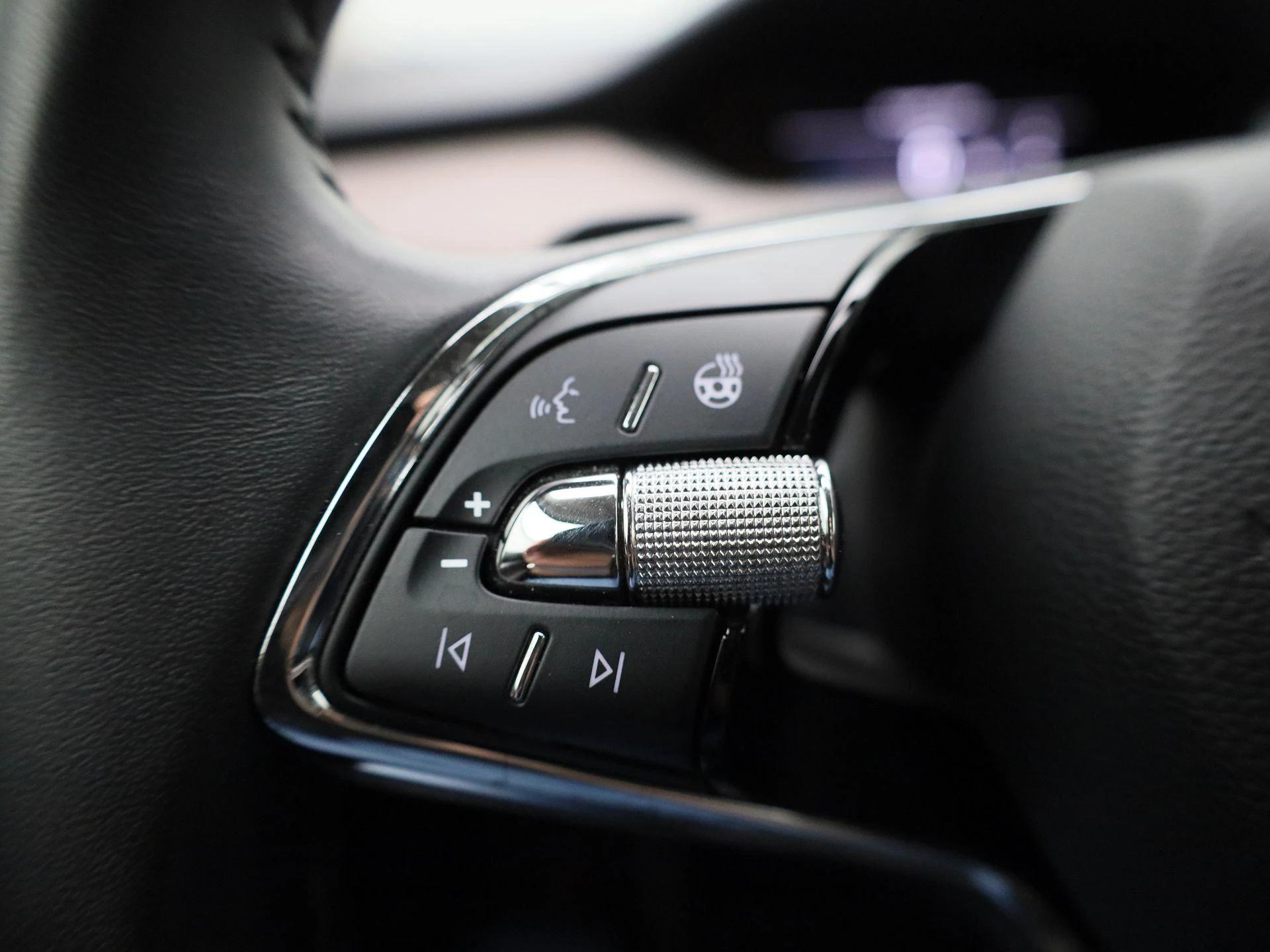 Škoda-Enyaq iV-image-18