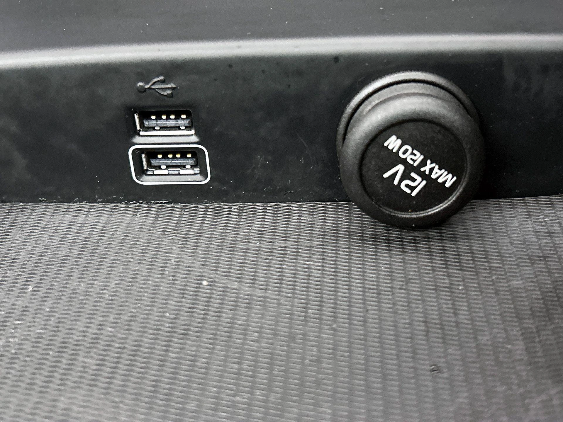Volvo-V60-image-35