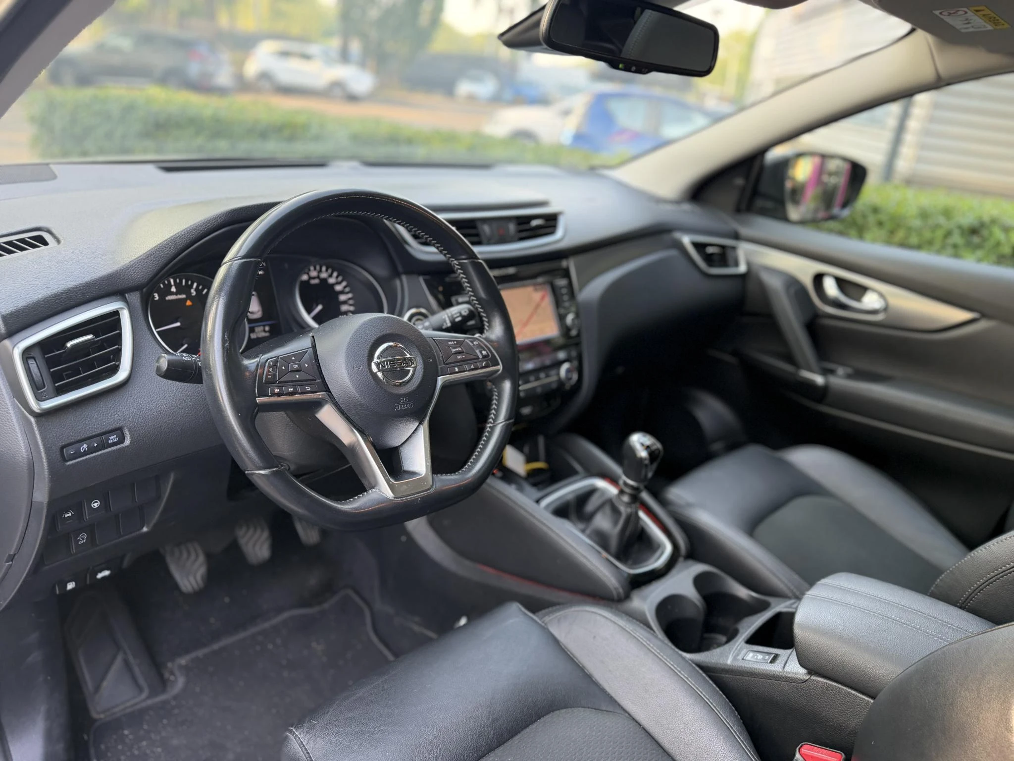 Nissan-QASHQAI-image-4