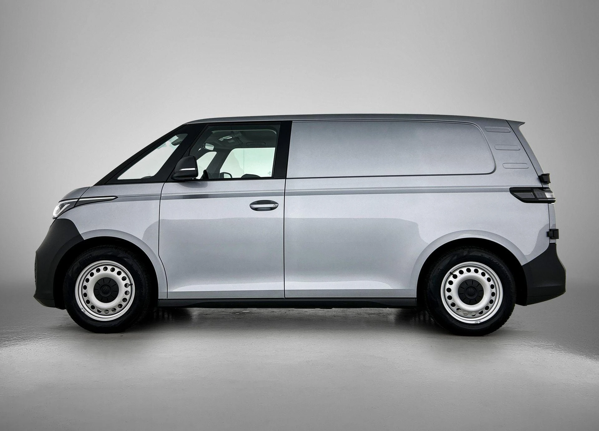 Volkswagen-ID. Buzz Cargo-image-1