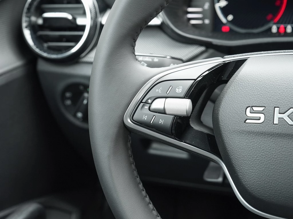 Škoda Fabia Tour 1.0 l TSI 70 kW / 95 PS