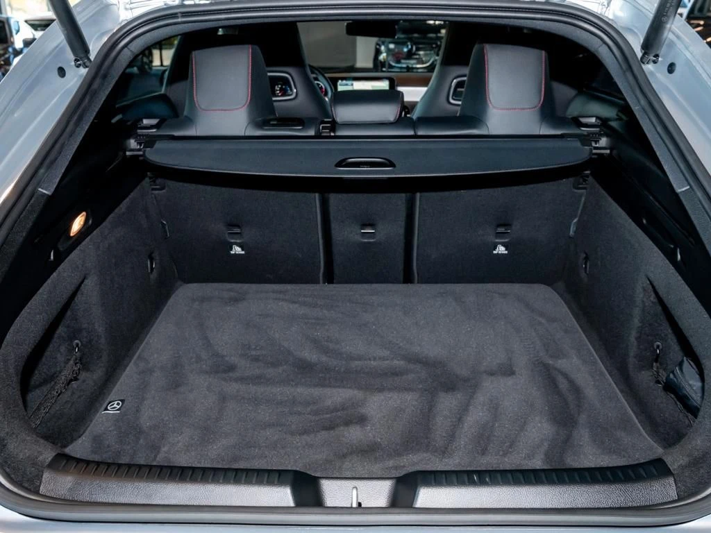 Mercedes-Benz-CLA 200 d-image-15