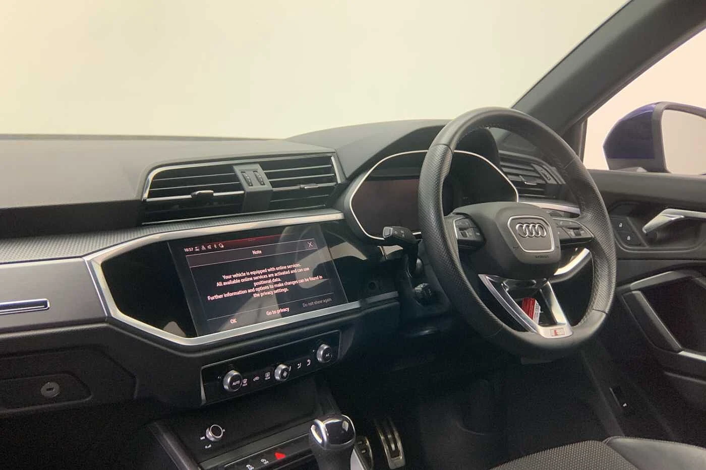 Audi-Q3-image-11