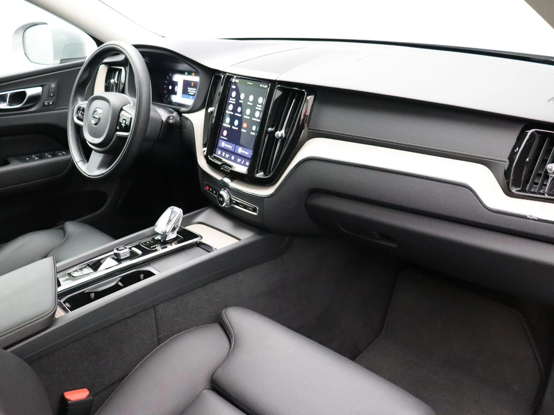 Volvo-XC60-image-31