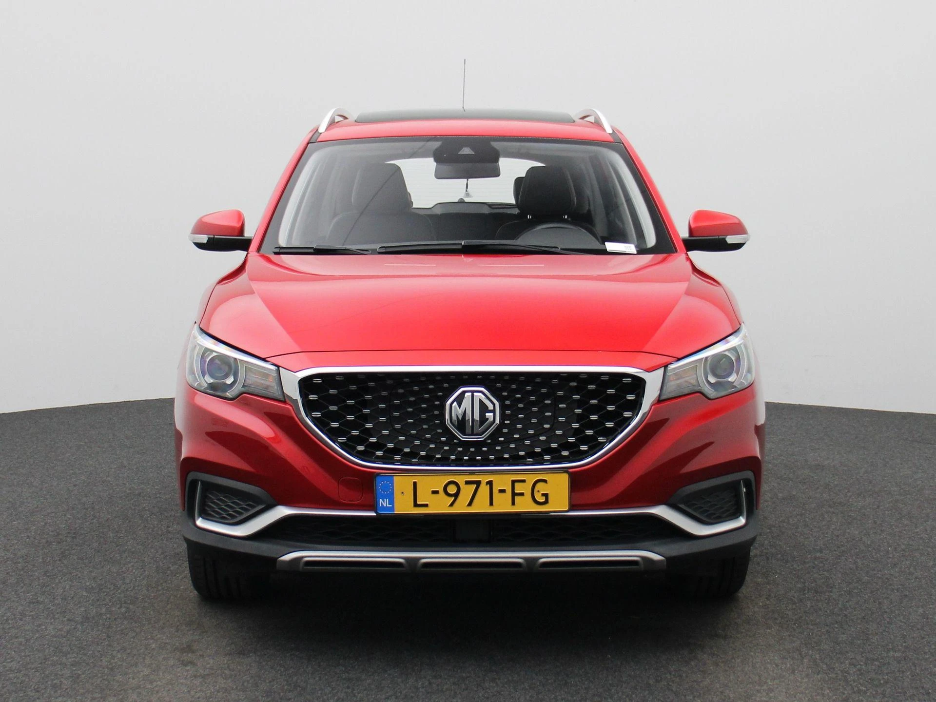 MG-ZS EV-image-2