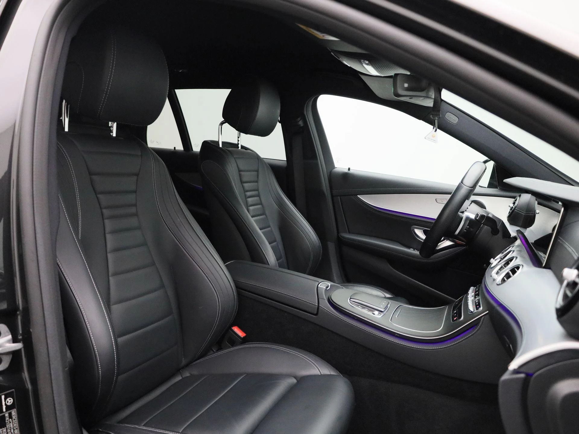 Mercedes-Benz-Classe E-image-40