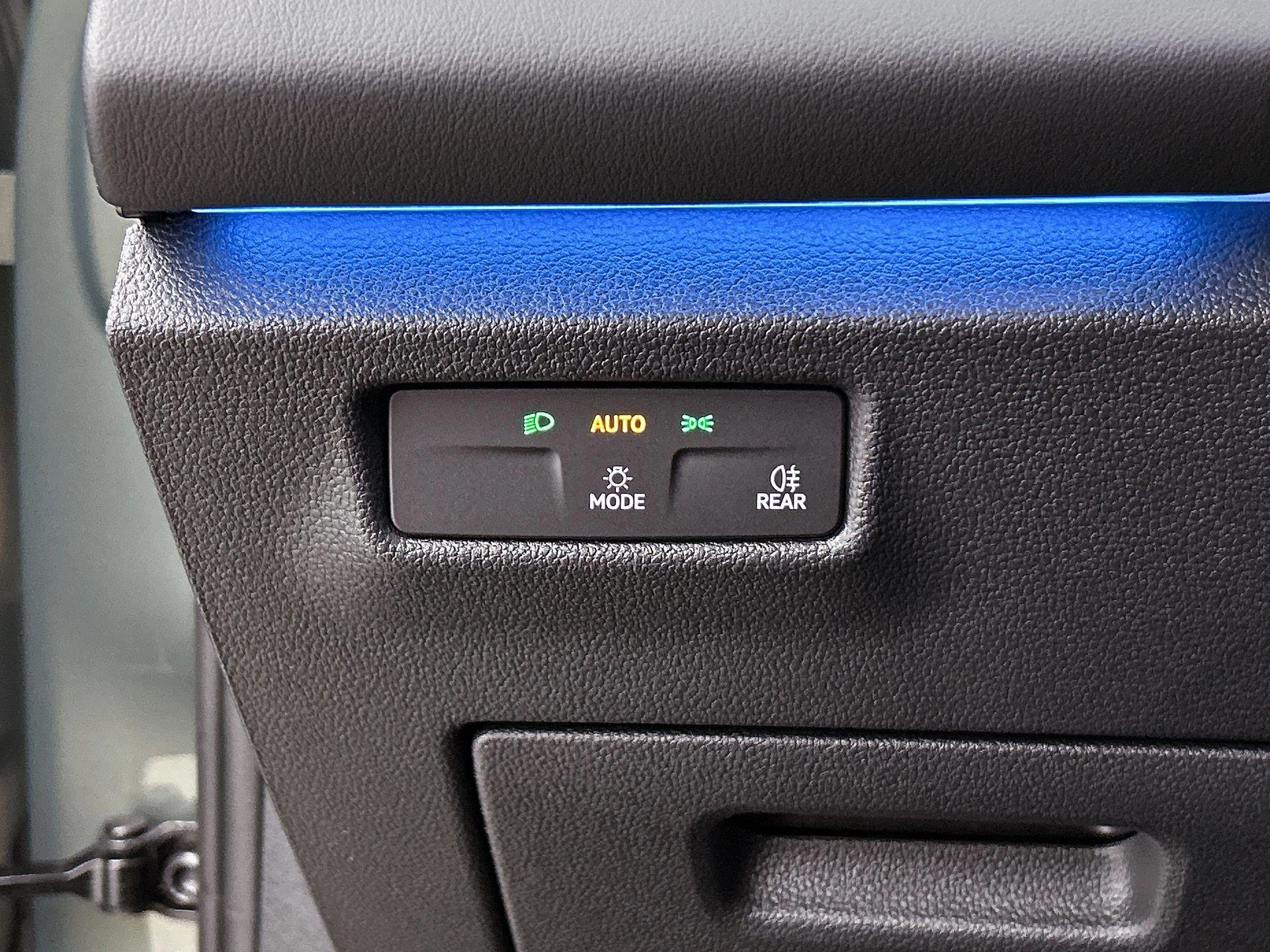 Volkswagen-Tiguan-image-15
