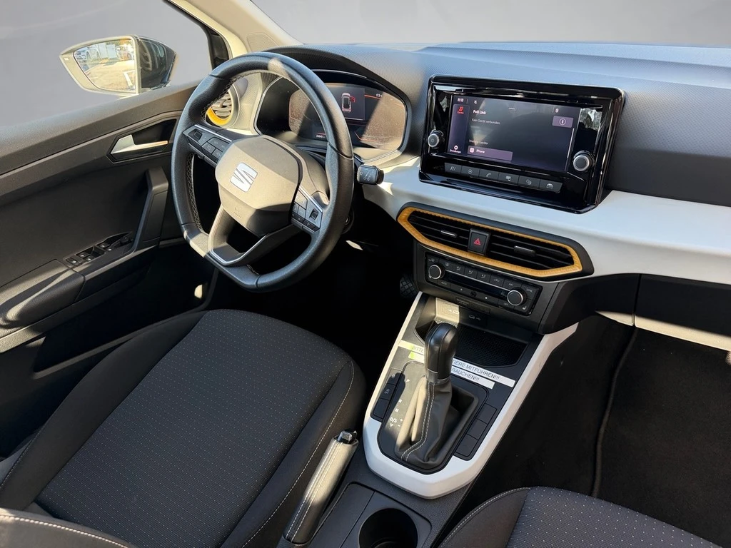 SEAT-Arona-image-11