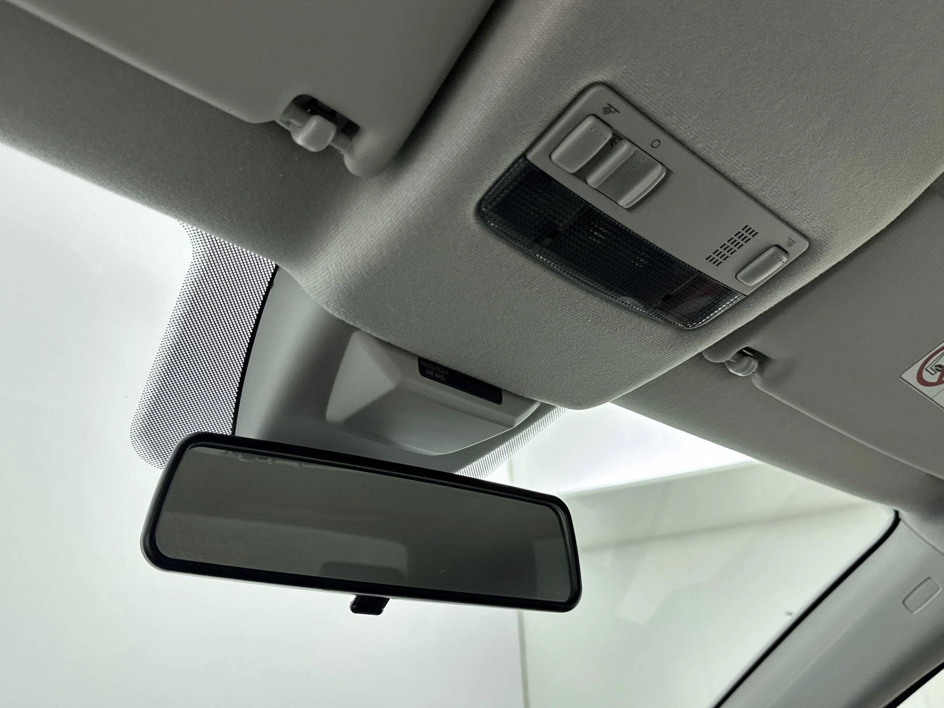 Volkswagen-up!-image-13